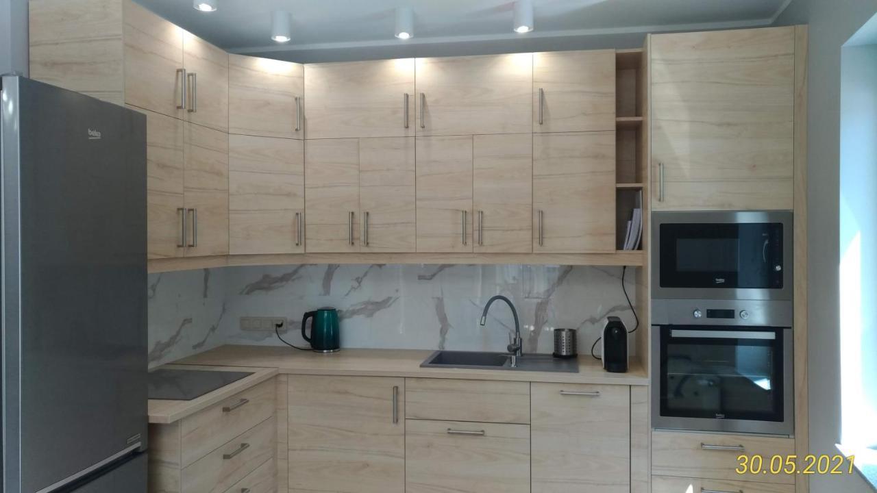 Dajax Apartament โปเบียโรโว ภายนอก รูปภาพ