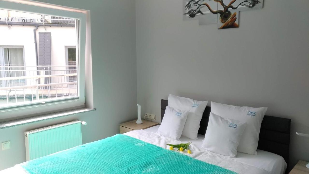 Dajax Apartament โปเบียโรโว ภายนอก รูปภาพ
