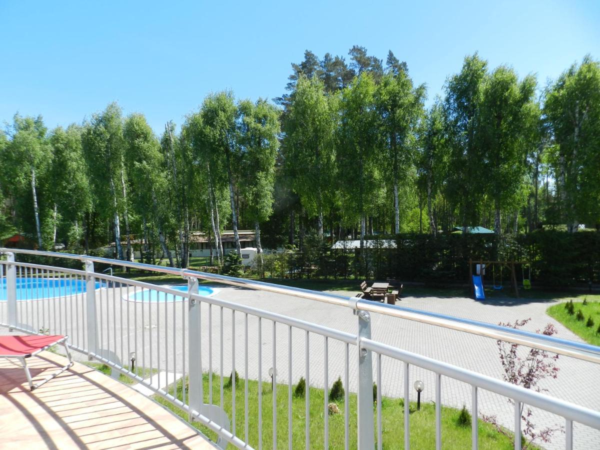 Dajax Apartament โปเบียโรโว ภายนอก รูปภาพ